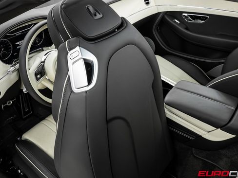 Used 2023 Bentley Continental GT Mulliner image 39