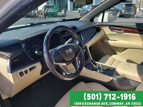 Used 2018 Cadillac XT5 Luxury w/ Driver Awareness Package image 10