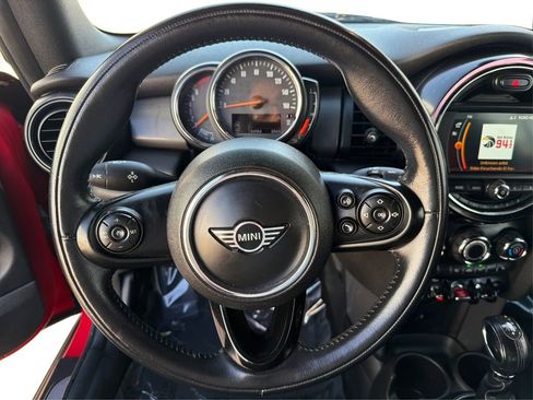 Used 2019 MINI Cooper Cooper image 18