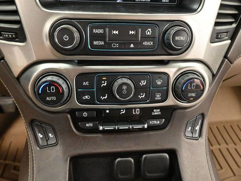 Used 2016 Chevrolet Suburban LT AWD/4WD image 28