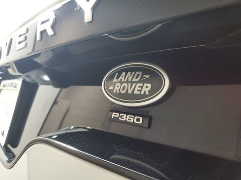 Used 2023 Land Rover Discovery Metropolitan Edition AWD/4WD image 7