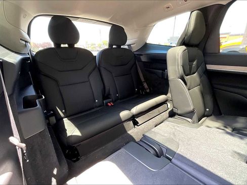 New 2025 Volvo EX90 Ultra image 28