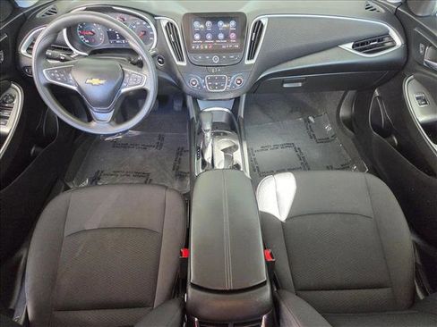 Used 2024 Chevrolet Malibu LT image 16