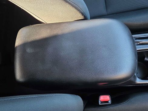 Used 2016 Toyota RAV4 LE FWD image 20
