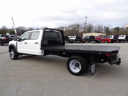 Used 2024 Ford F550 2WD Crew Cab Super Duty image 4