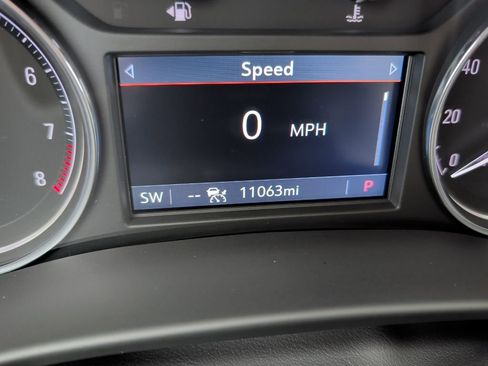 Certified 2024 Buick Enclave Essence w/ Technology Package image 28