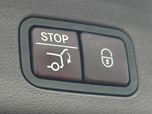 Used 2019 Mercedes-Benz GLS 450 4MATIC image 41