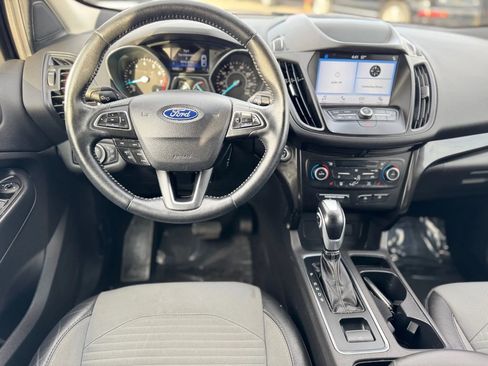 Used 2019 Ford Escape SE FWD image 15