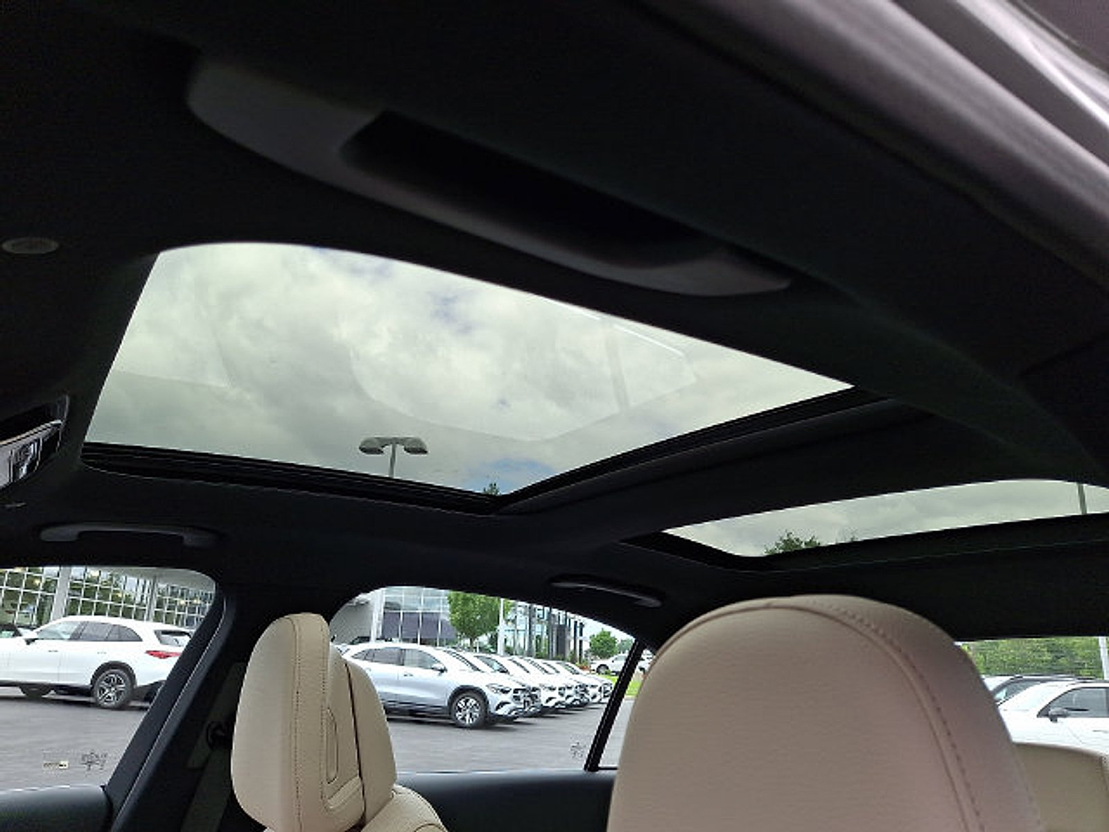 Used 2026 Mercedes-Benz C 300 4MATIC Sedan image 12