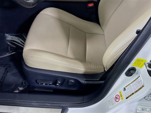 Used 2018 Lexus IS 300 AWD w/ Premium Package image 25