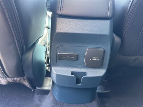 New 2026 Ford Maverick Lariat w/ Black Appearance Package AWD/4WD image 27