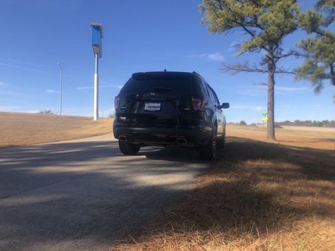 Used 2016 Ford Explorer Sport w/ Equipment Group 401A image 4