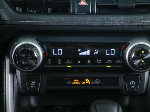 Used 2023 Toyota RAV4 XLE w/ Convenience Package FWD image 20