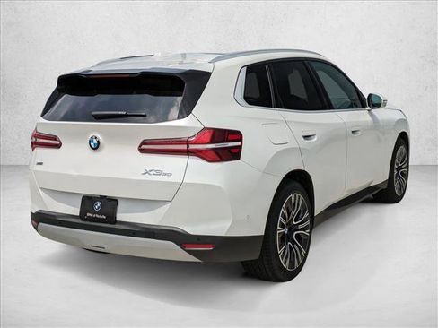 Used 2025 BMW X3 xDrive30i w/ Premium Package AWD/4WD image 2