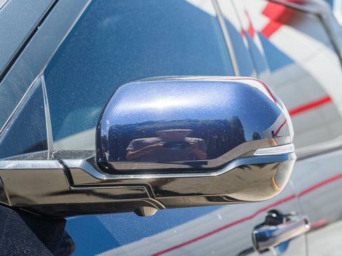 Used 2023 Toyota Tundra Platinum w/ Advanced Package AWD/4WD image 15