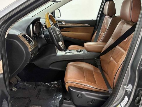 Used 2013 Jeep Grand Cherokee Overland AWD/4WD image 13