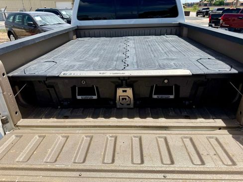 Used 2011 Ford F250 Lariat w/ Lariat Interior Pkg AWD/4WD image 11