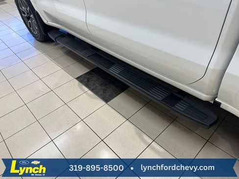 Used 2020 Chevrolet Silverado 1500 RST image 24