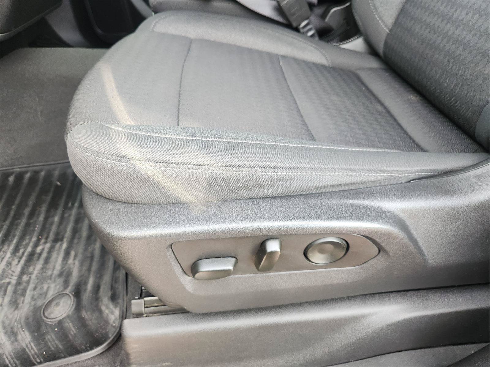Used 2023 Chevrolet Silverado 1500 Custom RWD image 24