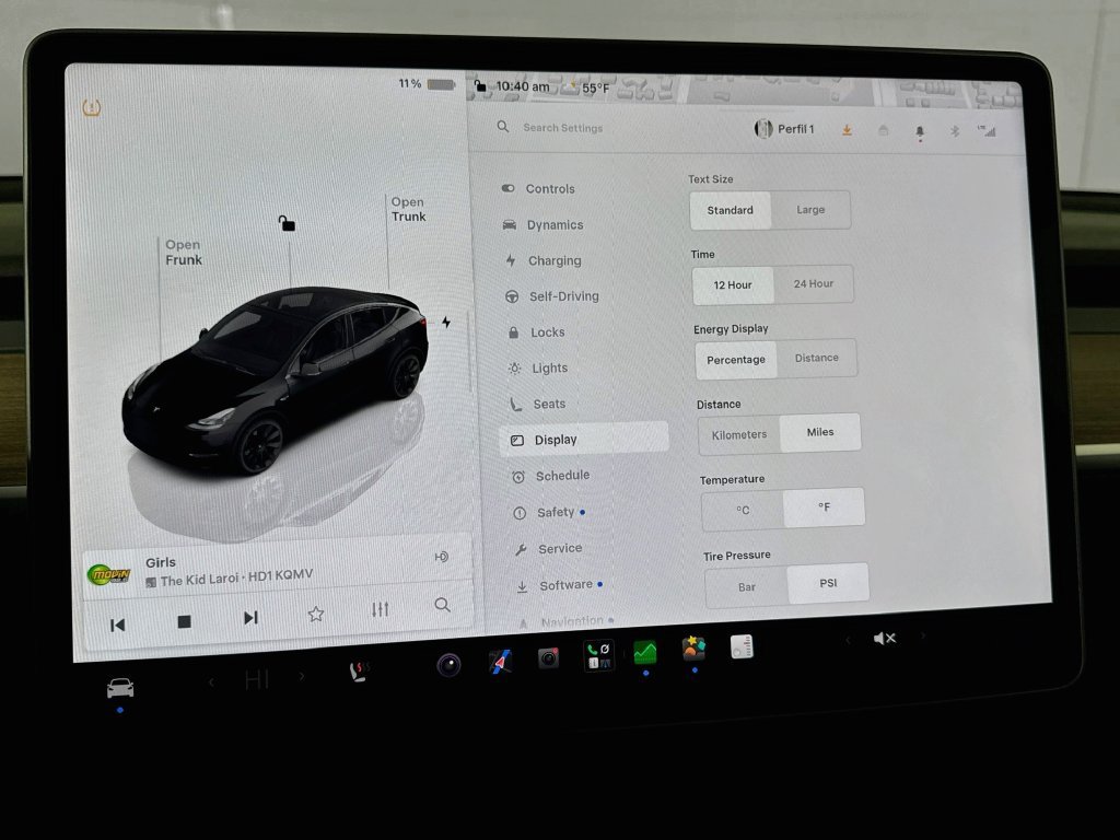Used 2024 Tesla Model Y Long Range AWD/4WD image 42