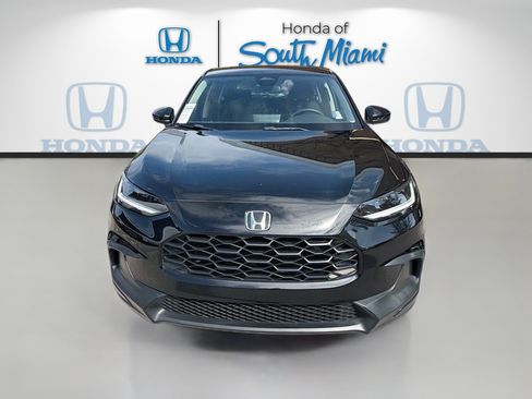 Certified 2024 Honda HR-V LX image 2