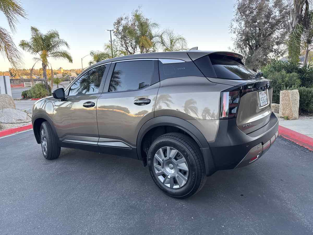 Used 2025 Nissan Kicks S w/ Charging Package FWD image 18