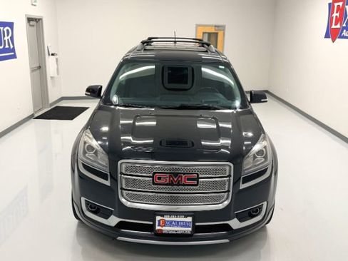 Used 2015 GMC Acadia Denali image 3
