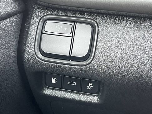 Used 2016 Kia Optima LX image 25