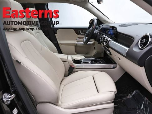 Used 2020 Mercedes-Benz GLB 250 4MATIC image 24