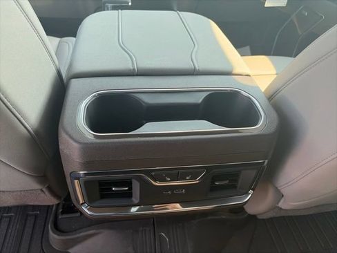 New 2026 GMC Sierra 1500 SLT w/ SLT Premium Plus Package AWD/4WD image 13