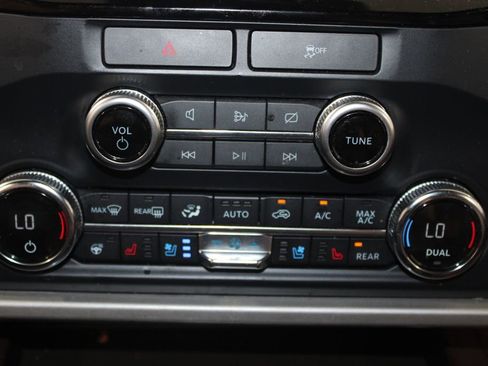Used 2022 Ford Expedition Limited AWD/4WD image 33