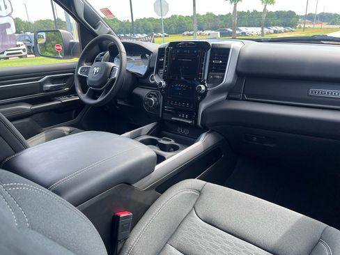 Certified 2025 RAM 1500 Big Horn AWD/4WD image 15