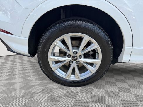 Used 2022 Audi Q3 2.0T Premium AWD/4WD image 9