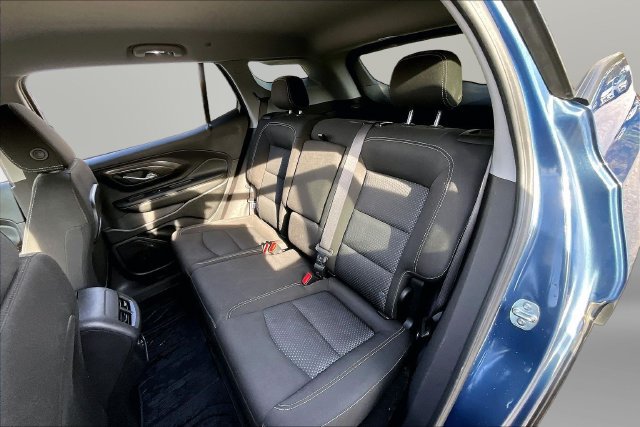 Used 2024 GMC Terrain SLE w/ Driver Convenience Package FWD image 26