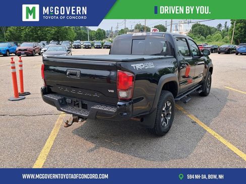 Used 2019 Toyota Tacoma TRD Off-Road w/ Technology Package AWD/4WD image 3