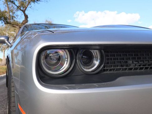 Used 2015 Dodge Challenger SRT Hellcat RWD image 44