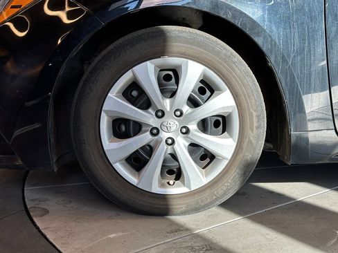 Used 2023 Toyota Corolla LE FWD image 25