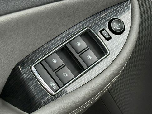 Used 2019 Chevrolet Impala LS FWD image 28