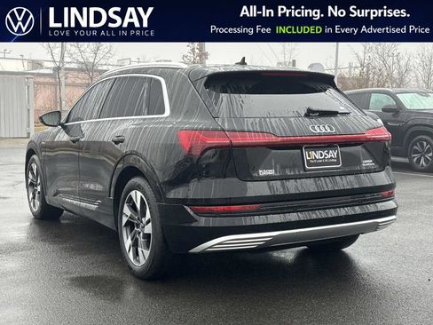 Used 2022 Audi e-tron Premium AWD/4WD image 5