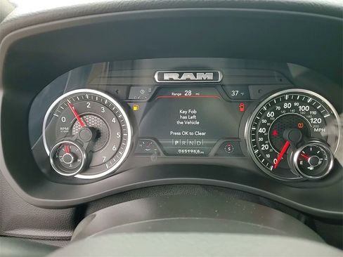 Used 2024 RAM 2500 Big Horn w/ Night Edition image 32