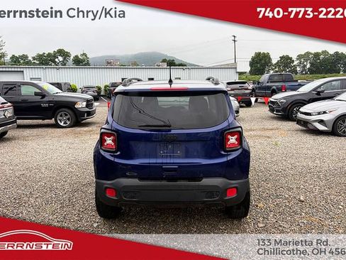Used 2018 Jeep Renegade Altitude AWD/4WD image 16
