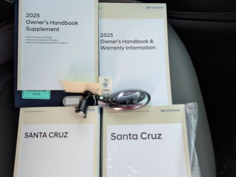 Certified 2025 Hyundai Santa Cruz Limited image 34
