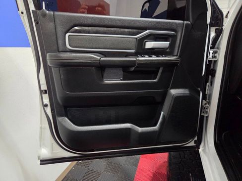 Used 2019 RAM 3500 Big Horn AWD/4WD image 32
