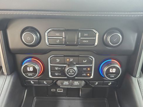 Used 2023 Chevrolet Tahoe LT RWD image 33