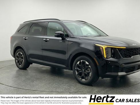 Used 2024 Kia Sorento S image 1