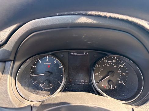 Used 2017 Nissan Rogue Sport SV FWD image 27
