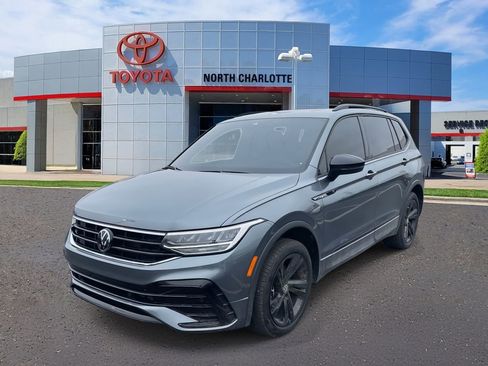 Used 2024 Volkswagen Tiguan SE R-Line w/ MDO Package, Three-Row image 6