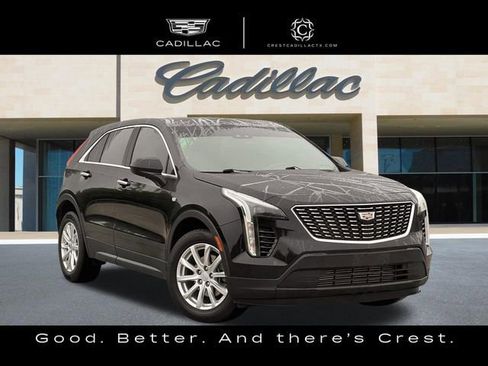 Used 2023 Cadillac XT4 Luxury w/ Cold Weather Package FWD image 1