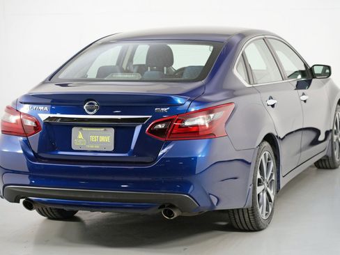 Used 2017 Nissan Altima 2.5 SR image 45