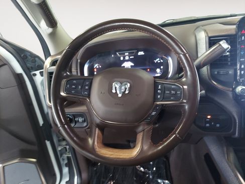 Used 2025 RAM 2500 Limited AWD/4WD image 13